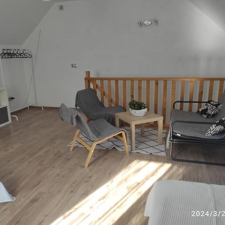 Domek W Gorach Суха-Бескідзка Екстер'єр фото
